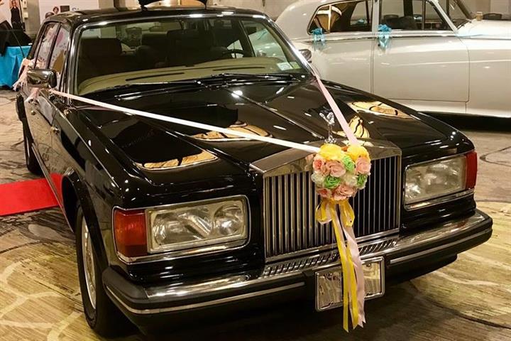 vintage Rolls Royce Silver Spur II 1987