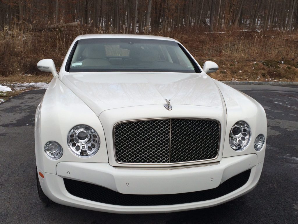 WHITE BENTLEY MULSANNE