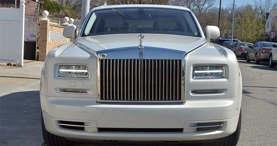 White Rolls Royce Phantom II