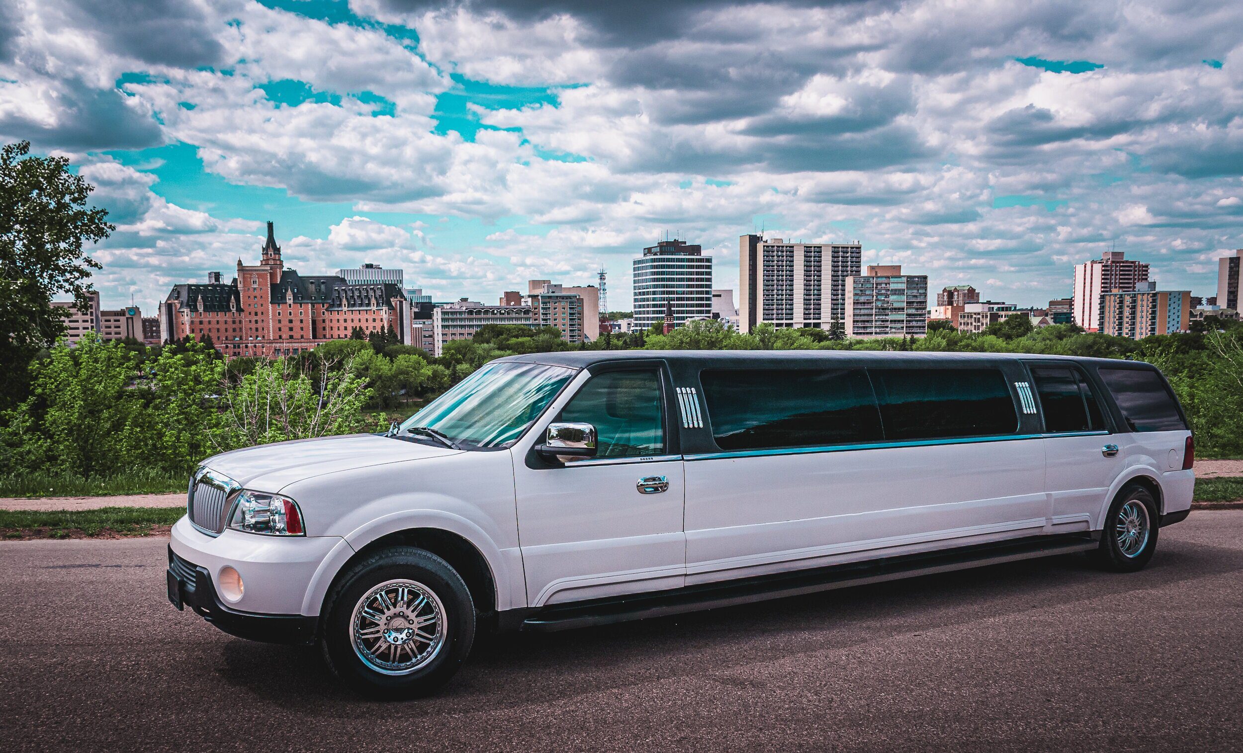 Find Your Perfect Ride: A Beginner's Guide to Limo Rental Near Me