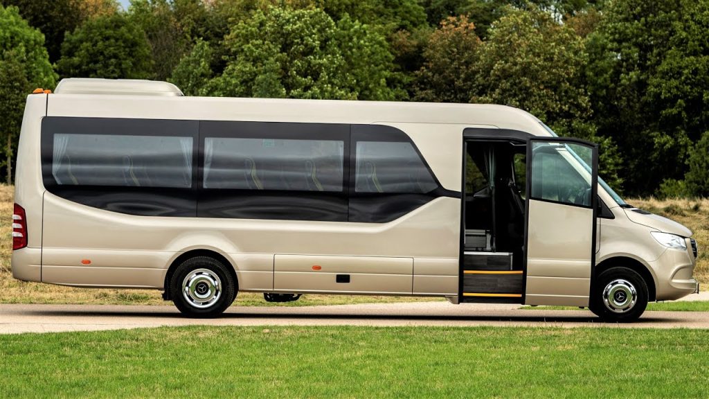 Big Commercial Passenger Mini Bus High Roof