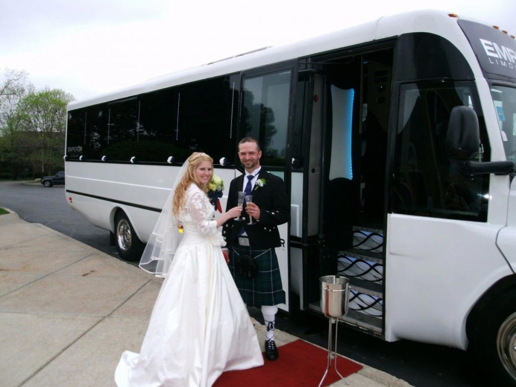 wedding-party-bus rental