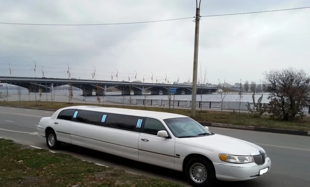 Cheap Prom Limo Rentals NYC