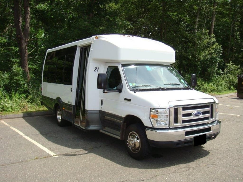 15 Passenger Shuttle Bus Rental Los Angeles