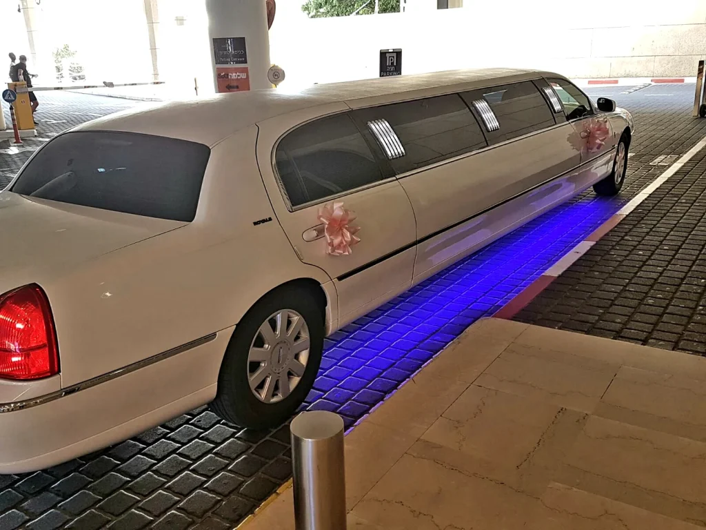 Average Cost Of Limo Rental For Prom