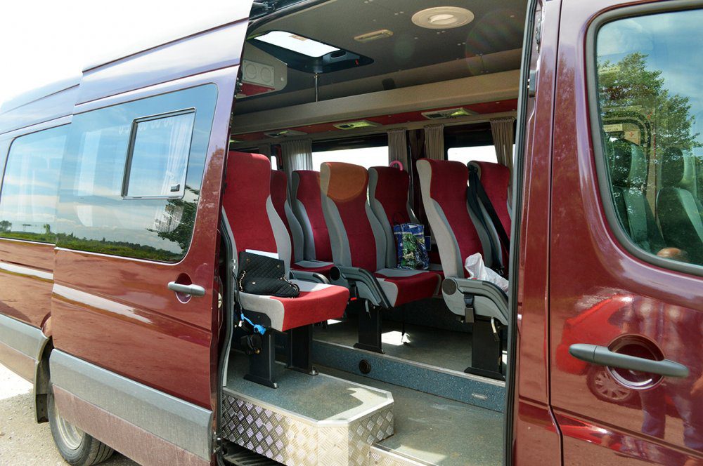 9 Passenger Luxury Van Rental