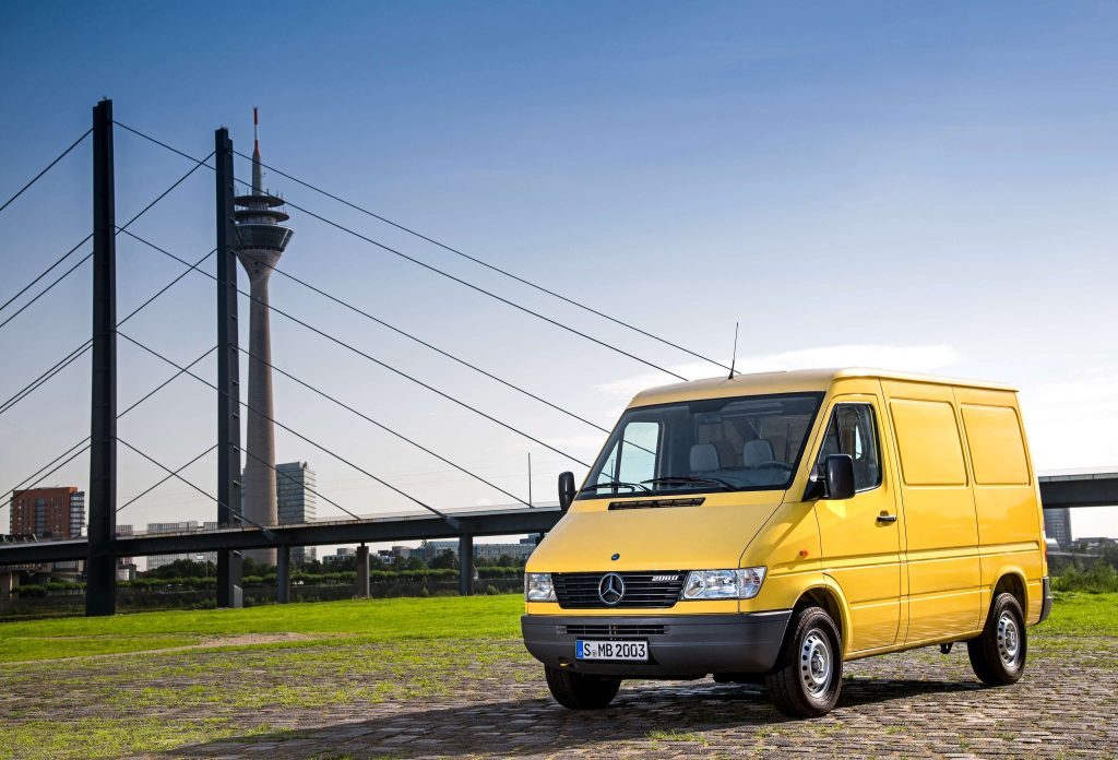 14 Seater Van Mini Bus Passenger