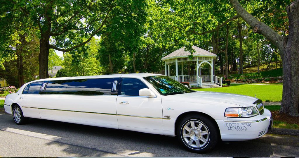 Inexpensive Limo Rental For Prom