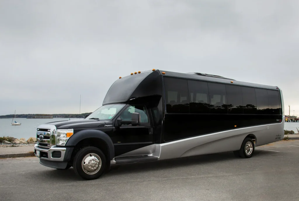 15 Passenger Shuttle Bus Rental Valencia