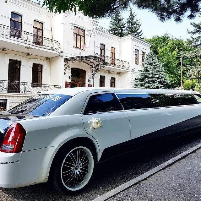 Limo Rental Near Me For Prom