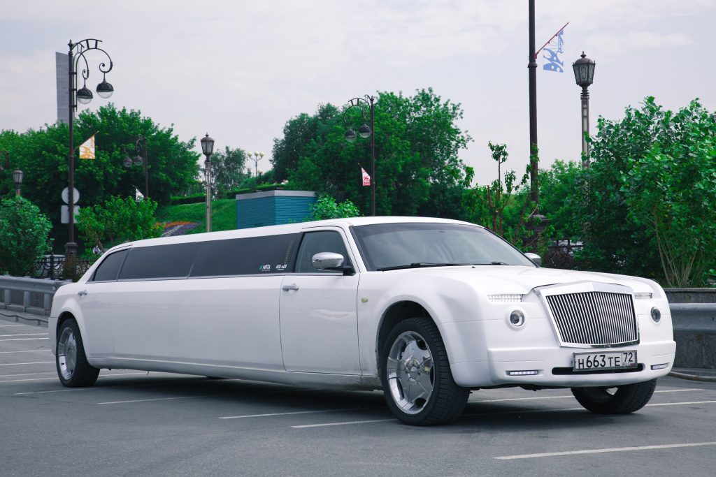 1 Hour Limo Rental Near Me