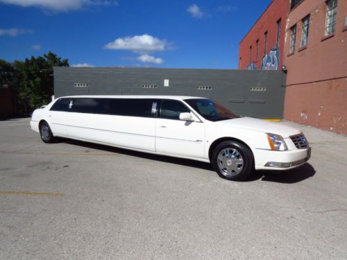 10 Passenger Limo Rental In Jackson NJ