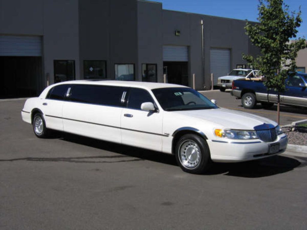 10 Passenger Limo Rental Freehold Township NJ