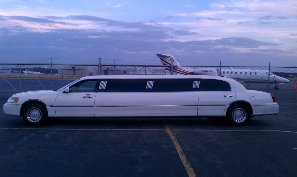 10 Passenger Limo Rental In Point Pleasant