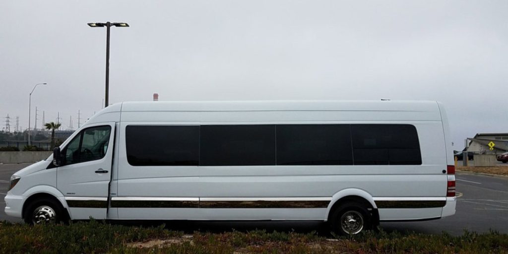 8 Passenger Limo Rental Near ME