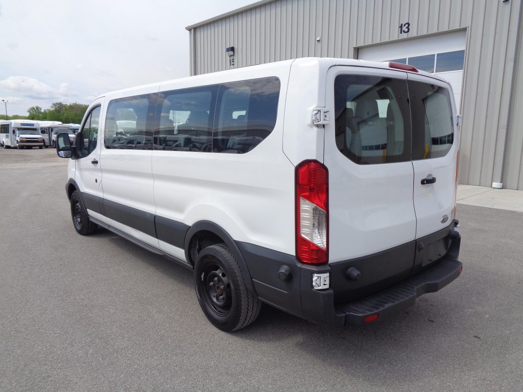 15 Passenger Van Rental Hertz