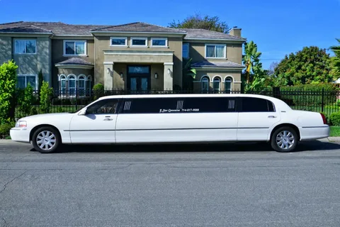 10 Passenger Limo Rental in Brick Township NJ