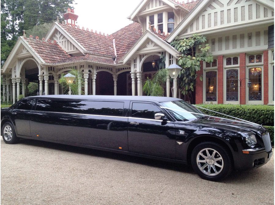 10 Passenger Limo Rental NJ