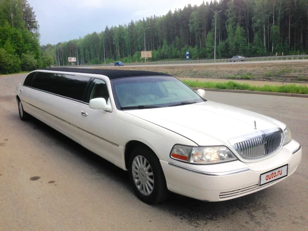 Stretch Limo Rental In Universal City