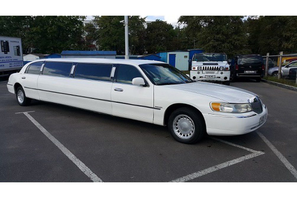 Stretch Limo Rental In Shawnee