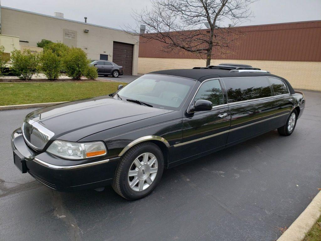 Stretch Limo Rental In Holmdel