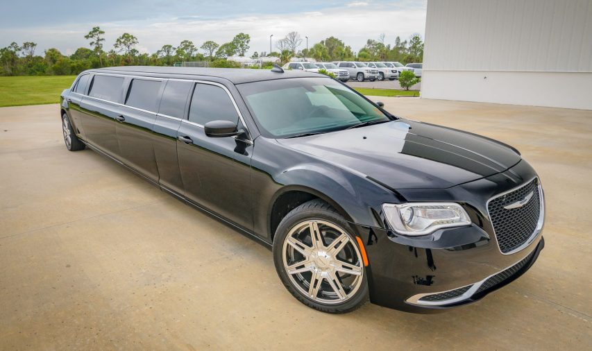 Black 10 Passenger Chrysler 300 1Stretch Limo